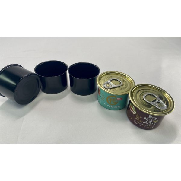 Boîte vide en fer blanc pour nourriture pour chiens, nourriture pour chats ou autres animaux