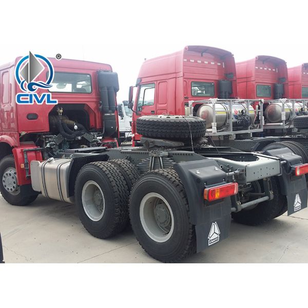 Howo Tractor Trailer Truck LHD 10 Wheels HW 79 High Roof Cab Two Beds Prime Mover Truck