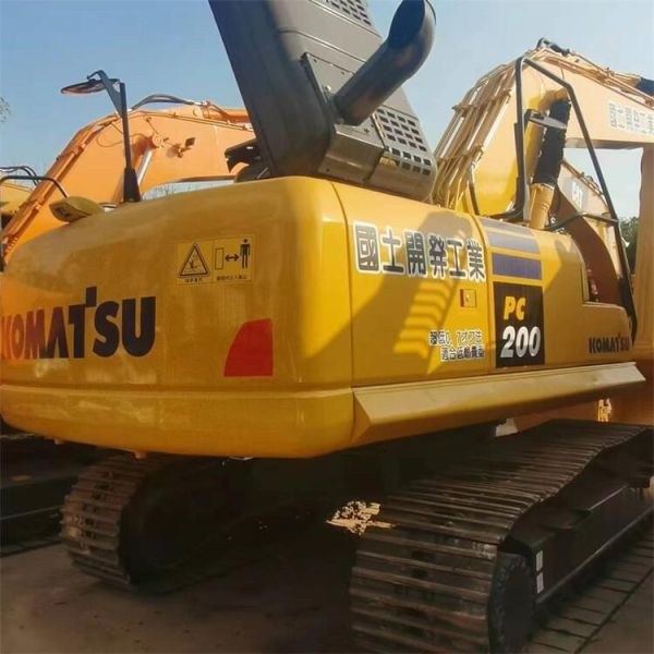 Good Working Condition Komatsu PC200-8 Crawler Excavator Japan Used PC220-8 in Shanghai