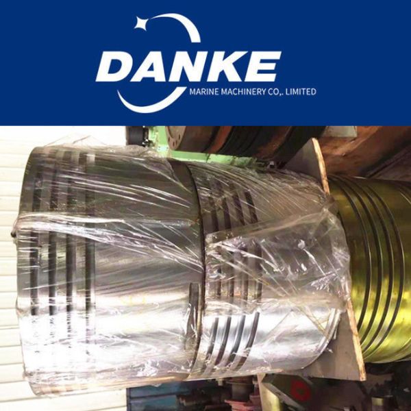 MAN 6S50MC-C7 High 267mm Marine Diesel Parts / Piston Crown Design S50MC-C 2*12.5mm / 2*9.5mm