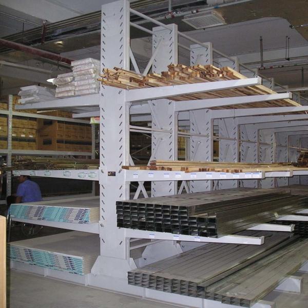 Long Profiles Cantilever Racking Systems With Overhanging Arm