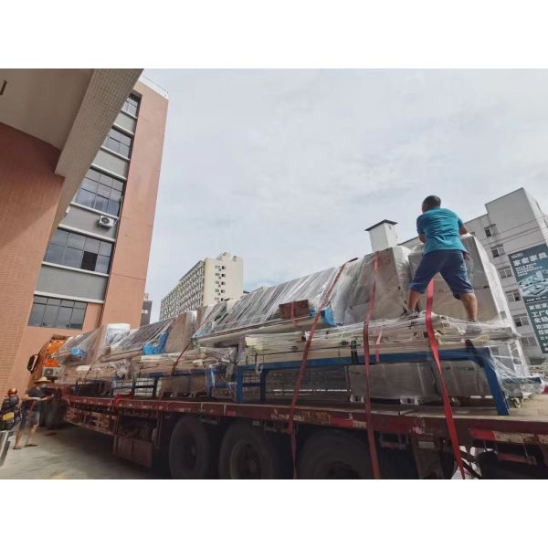 Швейная машина цепным стежком иглы тюфяка весны Multi