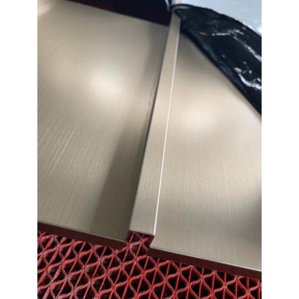 Ss201 304 316L Factory Custom Chrome Tawny Metal Strip Border Edge Trim For Tile Partition Accessory
