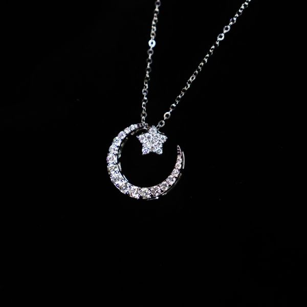 Romantic 18K Gold Crescent Moon Star Lab-Grown Diamond Necklace Wholesale for Lovers White Gold with VVS Clarity for Weddings
