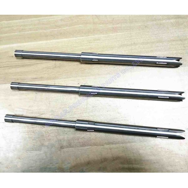 1.2344 Material Core Pins with 46-50HRC Hardness and +/-0.05mm Tolerance for Plastic Injection Mold Components