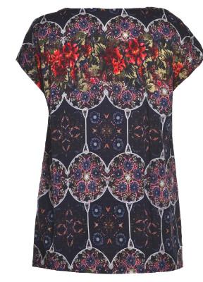 Exotic Printed Plus Size Womens Summer Tops , Stylish Long Tops For Ladies