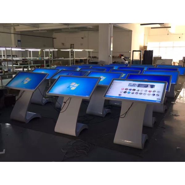 Shopping Mall Full HD Digital Signage Kiosk 50 Inch Display One Year Warranty
