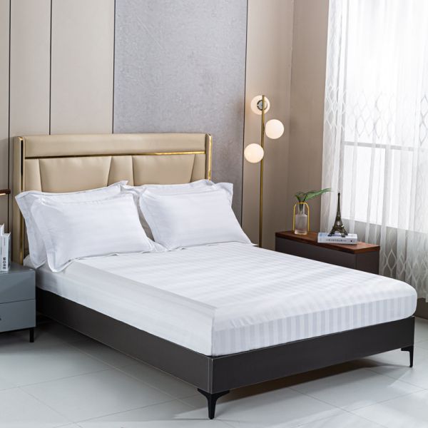 Kit de mariage en quatre pièces Toutes les saisons Lit d'hôtel de luxe avec soin facile et les meilleurs prix