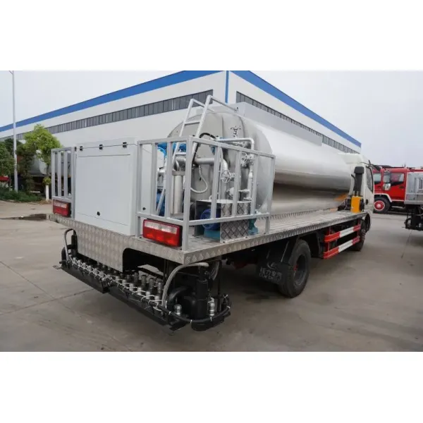 DONGFENG 4x2 Intelligent Asphalt Distributor Truck - Heated Bitumen Sprayer for Road Maintenance