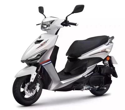 5.9kw 7000rpm Moped Motor Scooters Crystal Halogen Lamps 80km/H Kick Start