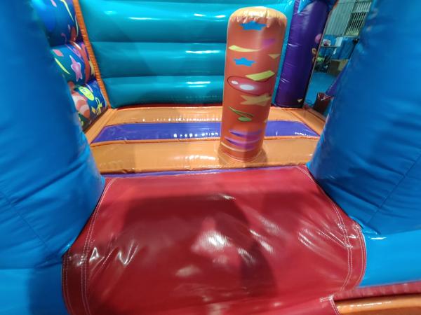 Indoor Playground Inflatable Bouncer Combo With Slide Gaint Inflatable Amusement Park