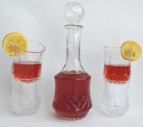 GLASS WINE DECANTER WITH 4 CUPS