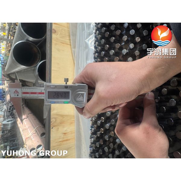 ASTM A335 P22 Studded Tube With 11Cr Stud Fins For Furnace Walls and Roofs