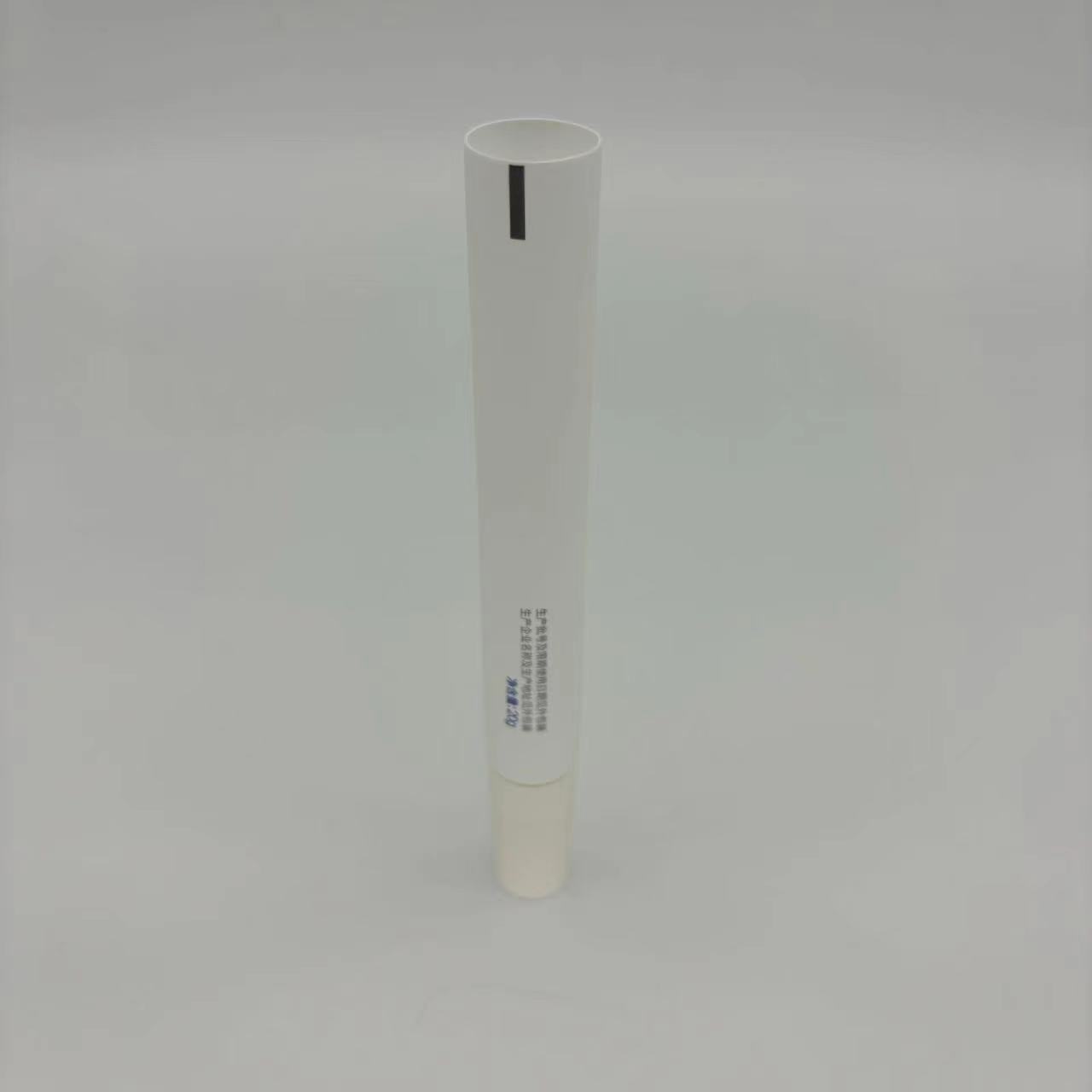 High Quality Lip Gloss Packaging Empty Squeeze Lipgloss Containers Tubes