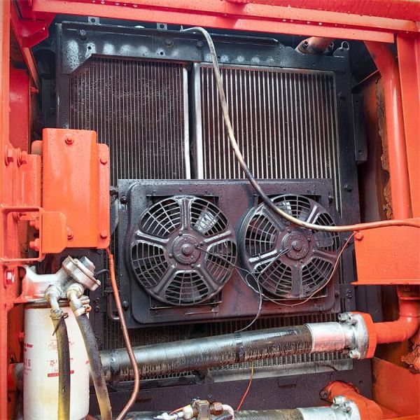 Doosan DX225 Excavator With Original Hydraulic Pump And Many Automation Functions