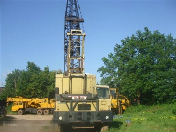 90T lattice crane grove crane wheel crane