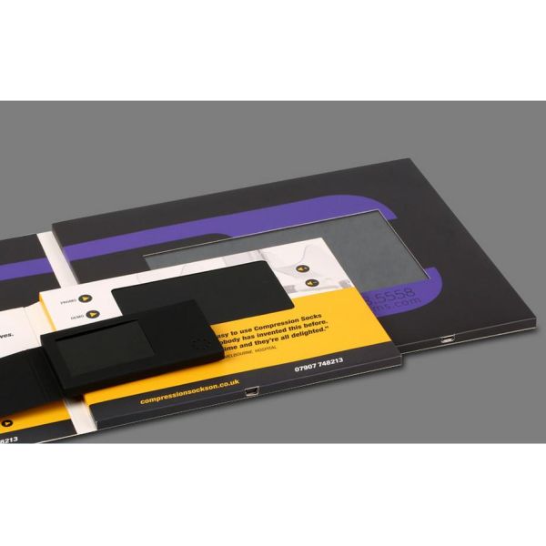 Customized 7 Inch Video Wedding Invitations Lcd Screen Calendar