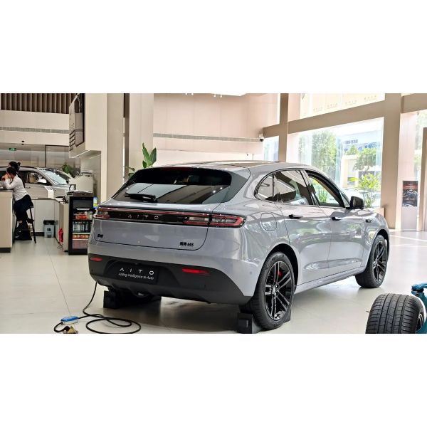 New AITO M5 Hybrid Vehicles 255km 230km AITO M5 SUV