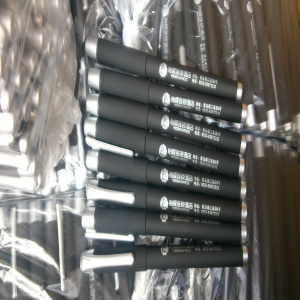 Gel pen,Promotional gel-ink pen with cap,black rubber gel-ink pen,