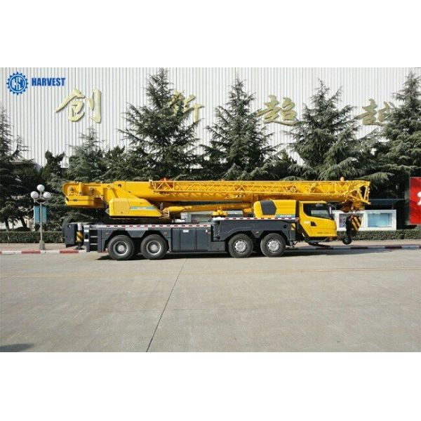 Guindaste de 55 toneladas de levantamento do caminhão do crescimento da altura 60.3m  XCT55L5 44.5m