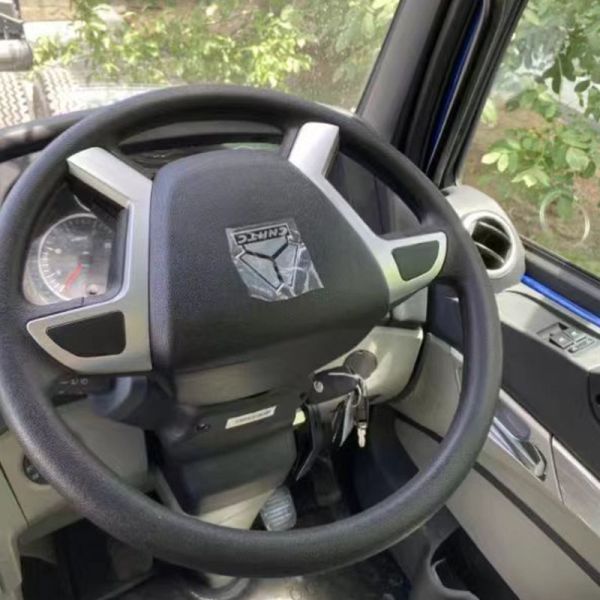 Camion benne basculante 8x4 12 roues 380CV avec conduite à droite, capacité de charge de 31 à 40 tonnes et norme d'émission Euro 2