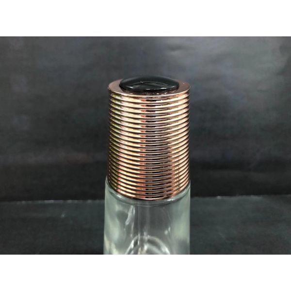 стеклянный макияж бутылки капельницы 30ml упаковывая с насосом винта герметизируя подгонянные цвет и печатание