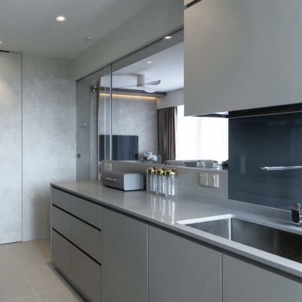 Handless Matte Gray Lacquer Kitchen Cabinet Set For Villa 5 Years Guarantee