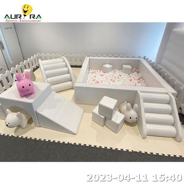 White Package Set Soft Play Equipment Kids Play Room With Inflatable Bounce House