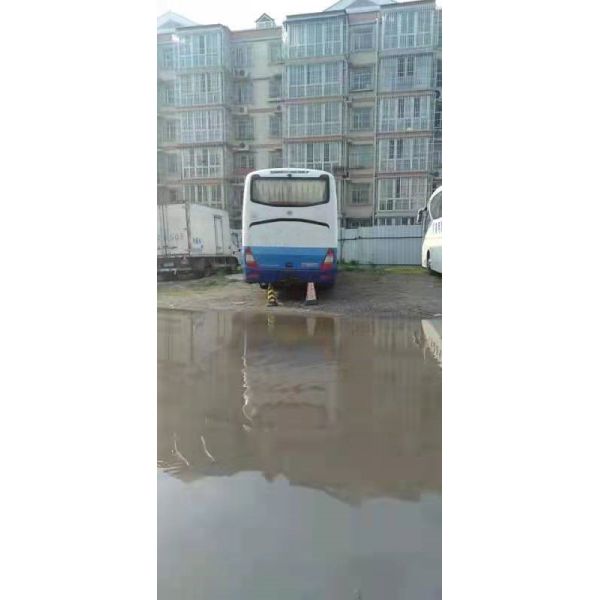 El autobús usado ZK6127 53 de Yutong asienta el coche usado motor Bus de la parte posterior de Yuchai