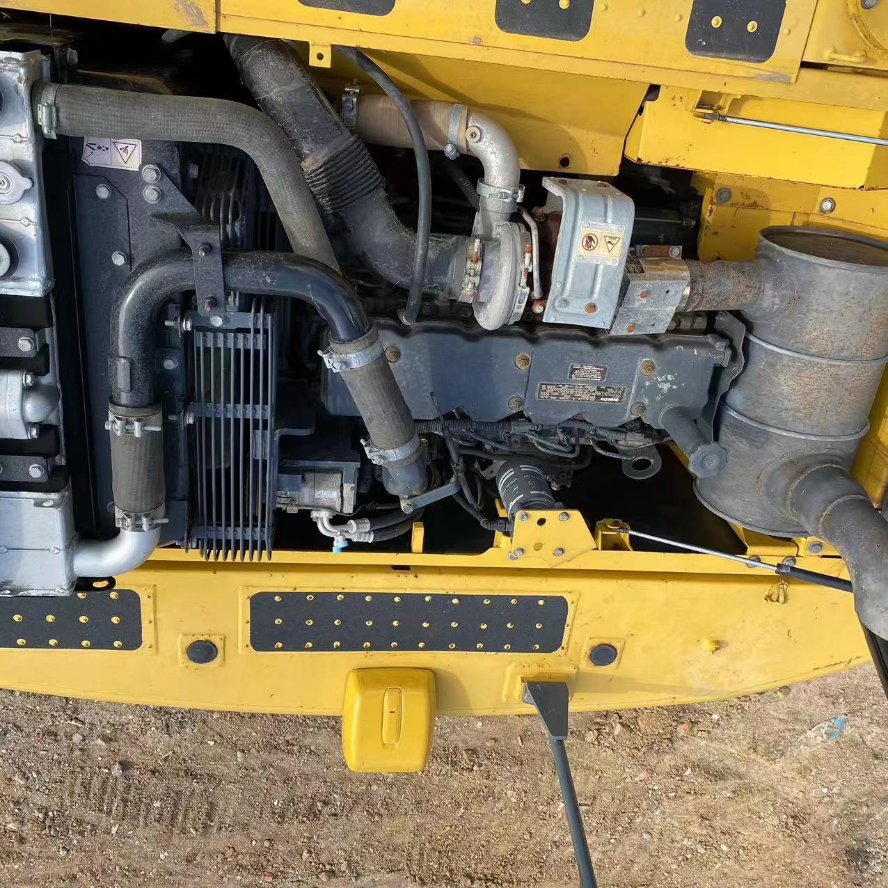 PC 200 Использованные экскаваторы Komatsu Crawler Рабочая масса 23,6 тонн Для строительных работ