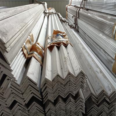Barra angular AISI 301 304 decorativa Ss laminada a frio 12m