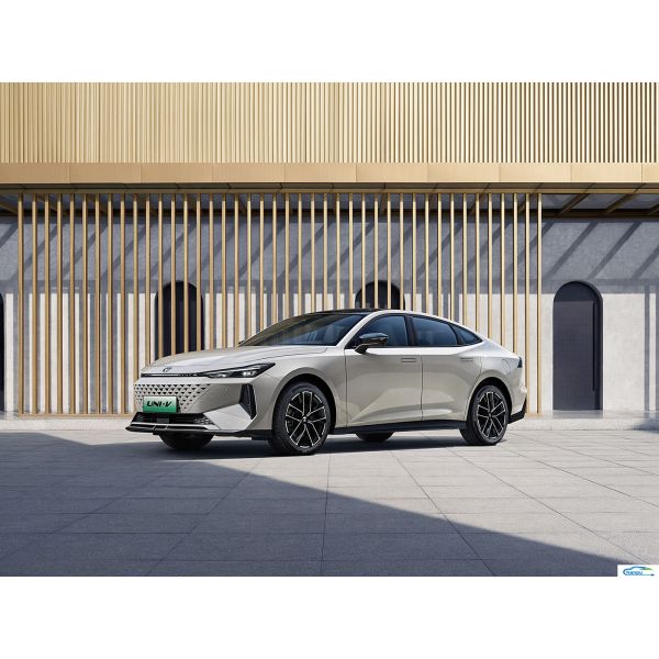 Energy Vehicle Changan UNI-V Zhidian iDD 1.5T Retail Ride-On EV Automobile Passenger Car