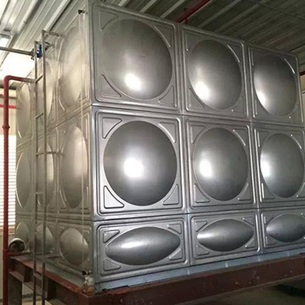 Sus304 Insulated Storage Tank , Factory / Airport 1000 Litre Square Water Tank