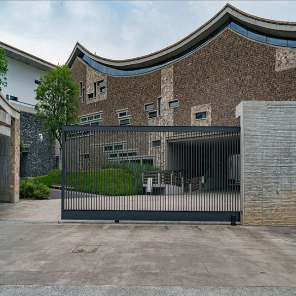 Масса ворот 2000kg консервооткрывателя ворот AC 110v дистанционного управления электронная