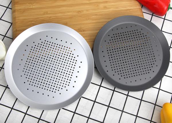 1.6mm Anodized Aluminum Perforated Pizza Pan With Round Punching Food Grade 15 Inch