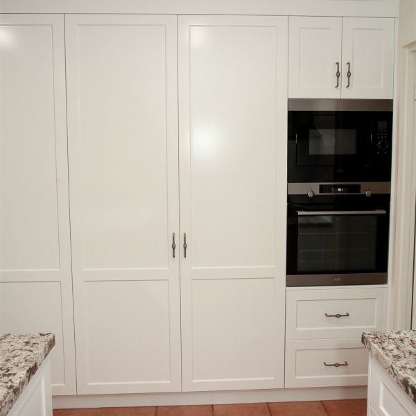 White Shaker Door Lacquer Kitchen Cabinet Modular Furniture Set With Island