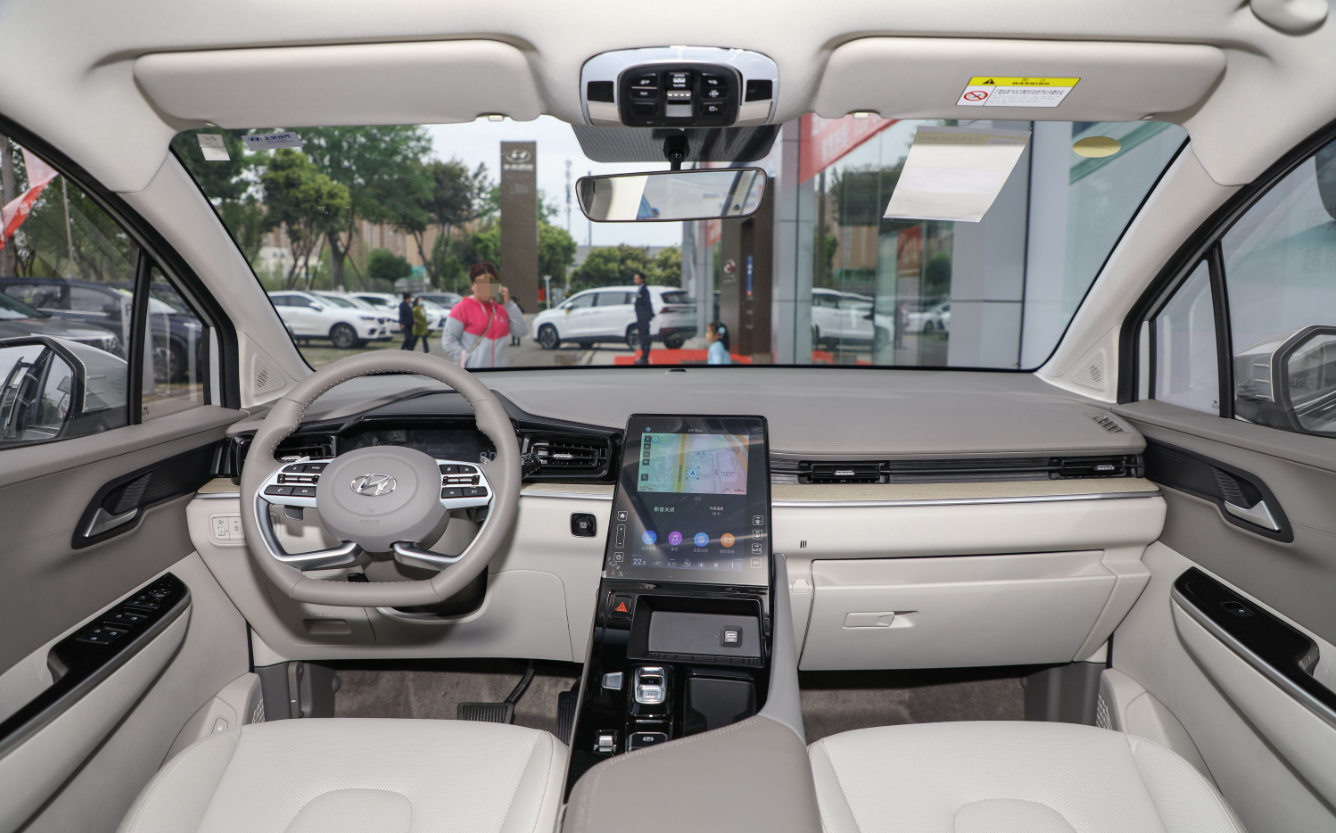 Макс. 173,6 кВт Hyundai Custo 2021 380TGDi Роскошная версия DLX Большой среднеразмерный MPV