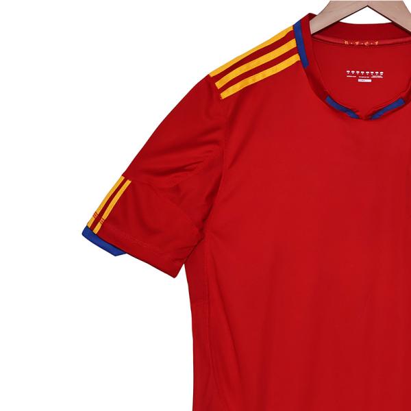 Espagne Retro Jersey 2010 Coupe du monde Maison de football Jersey classique Design rouge et jaune