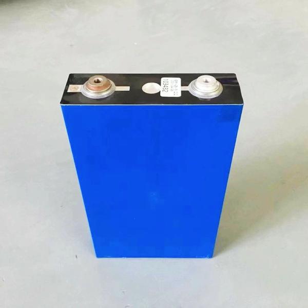 Lithium iron phosphate batteries Deep Cycle 3.2V 145Ah Lifepo4  Rechargeable battery