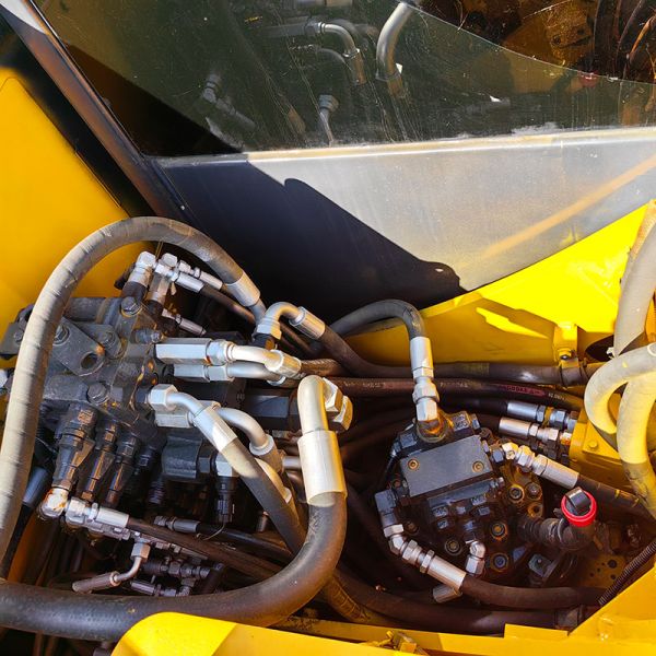 Mini Old Komatsu Crawler Excavator PC60-8 6T Heavy Machinery