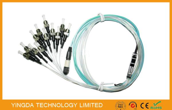 Em volta 8 da fibra MPO/ST ventile - transporte para fora o cabo Om2, ligação em ponte 900um do conector masculino de MTP