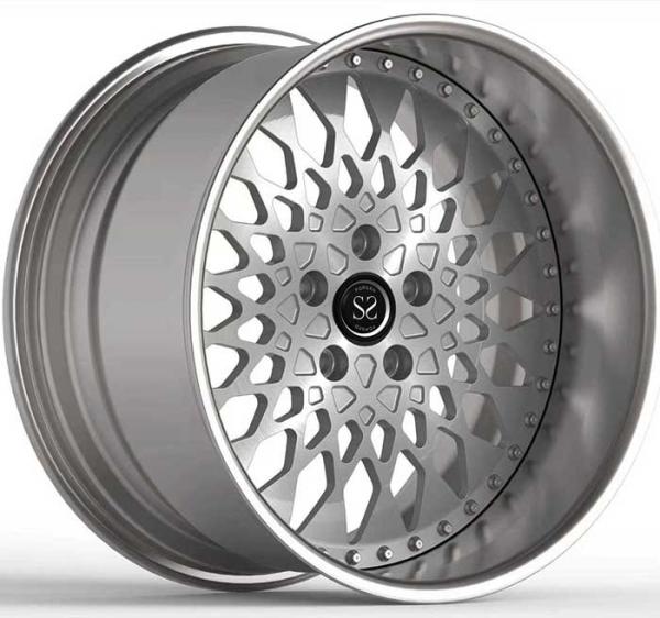 L'ajustement pour les jantes faites sur commande 5x114.3 Bip de la lèvre GTR 2-PC 6061-T6 de Nissan a décalé 19 et 20 pouces