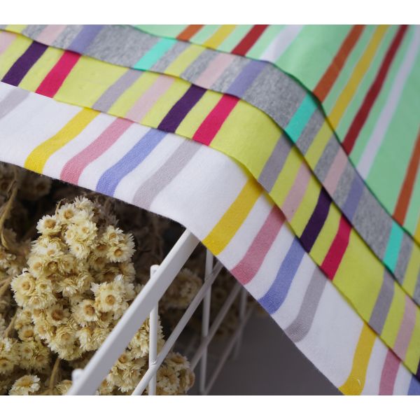 Tissu tricoté rayé naturel, respirant et propre à la peau, pour le loisir