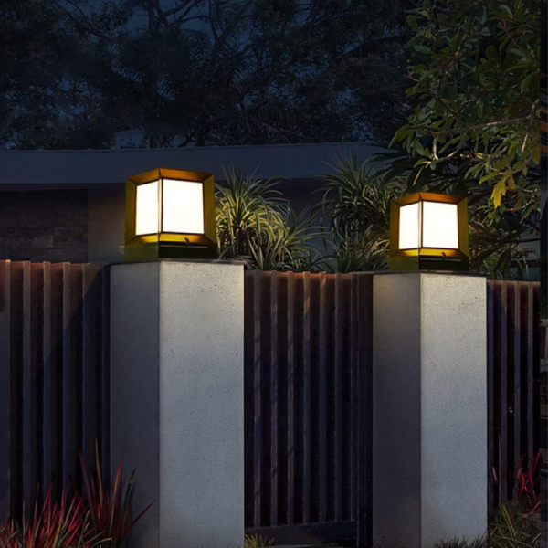 Smart Quad-Color Dimming Solar Pillar Light Outdoor Waterproof Villa Garden Solar Garden Fence Landscape Light