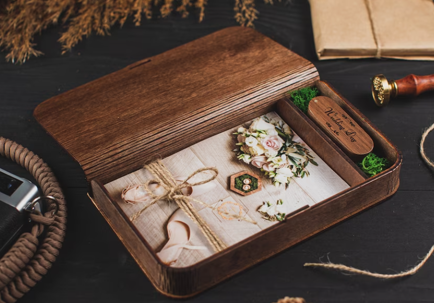 wooden box Personalized wedding box as a gift A box with laser engraving