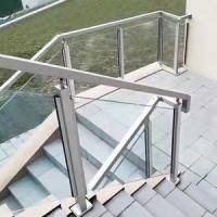 Système de garde-corps en verre personnalisable Conception économique avec une installation facile et une personnalisation élégante