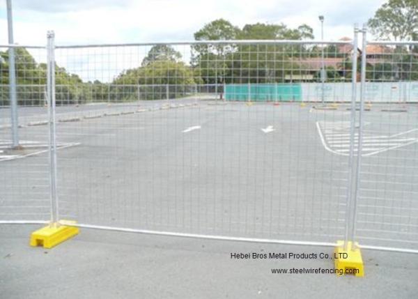 Australia Standard Temporary Construction Fence Galvanized Welded Wire Mesh For Festivals