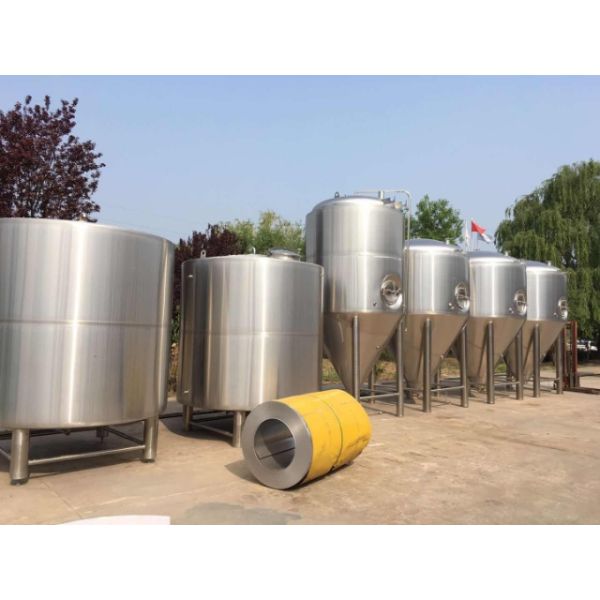 Polished Conical Fermentation Tank , 10HL - 50HL Stainless Steel Fermentation Tank