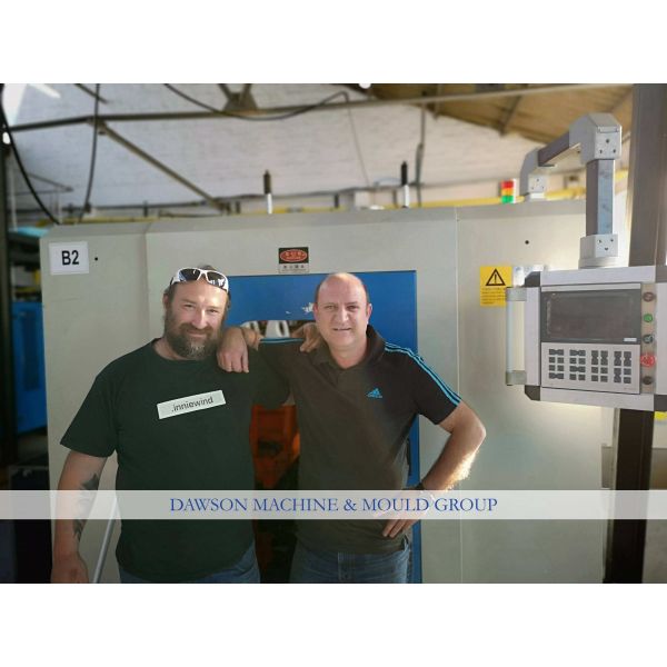 Полноавтоматическая пластиковая бутылка масла в машине для прикрепления этикеток 50L прессформы для прессформы дуновения