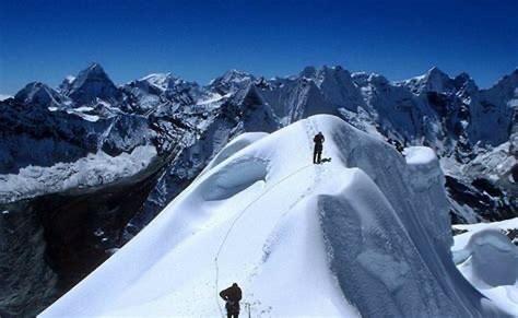 Classical Nepal Climbing Tours 20 Day'S Chulu Far East Peak Climbing